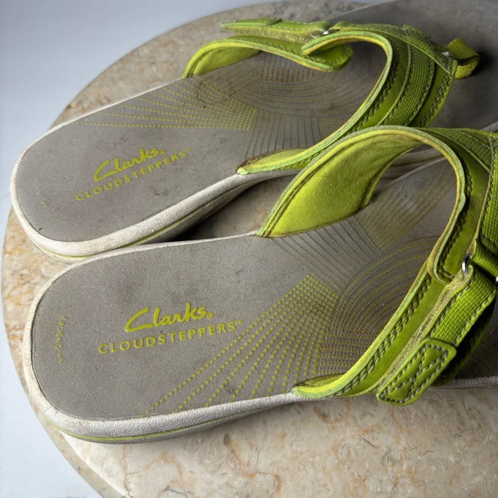 Clarks Cloudsteppers Arla Glitz Sandals 8 Lime Green Adjustable Flip Flops